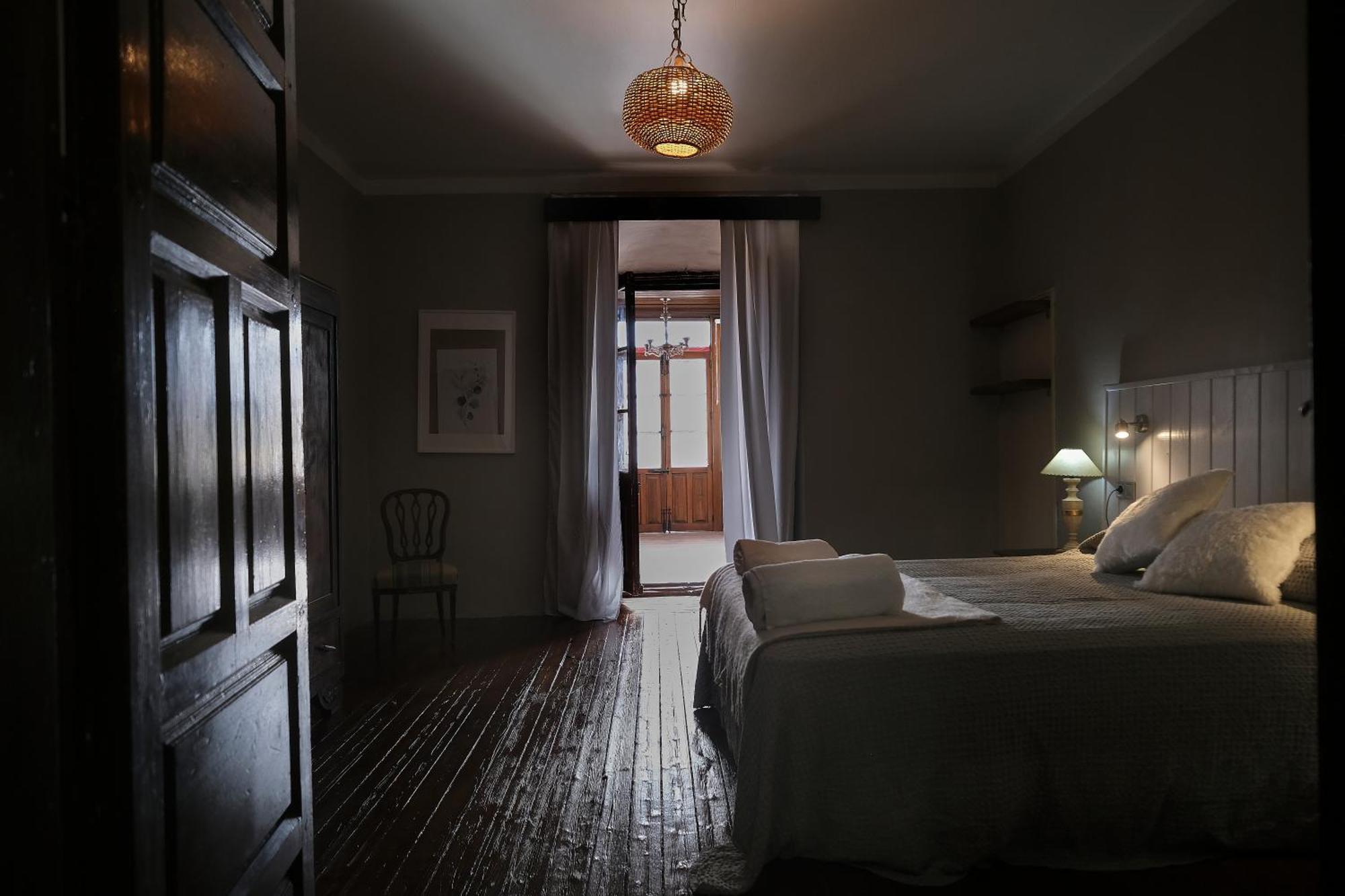 Casa Rural Palacio Conde De Aldana Con Piscina Entre Encinares Y Dehesas Terradillos المظهر الخارجي الصورة