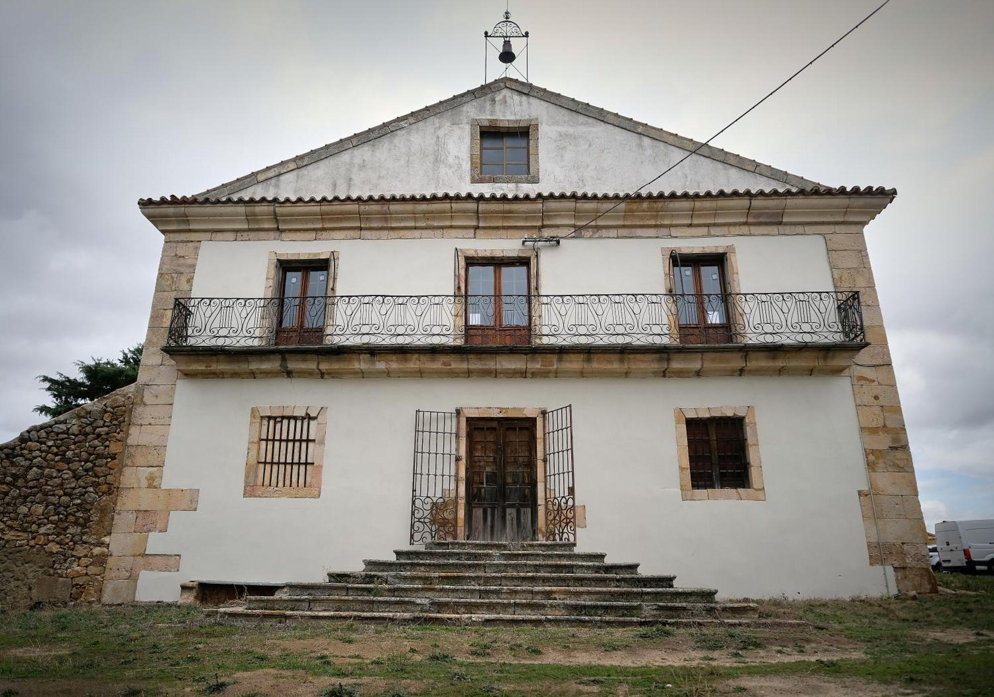 Casa Rural Palacio Conde De Aldana Con Piscina Entre Encinares Y Dehesas Terradillos المظهر الخارجي الصورة