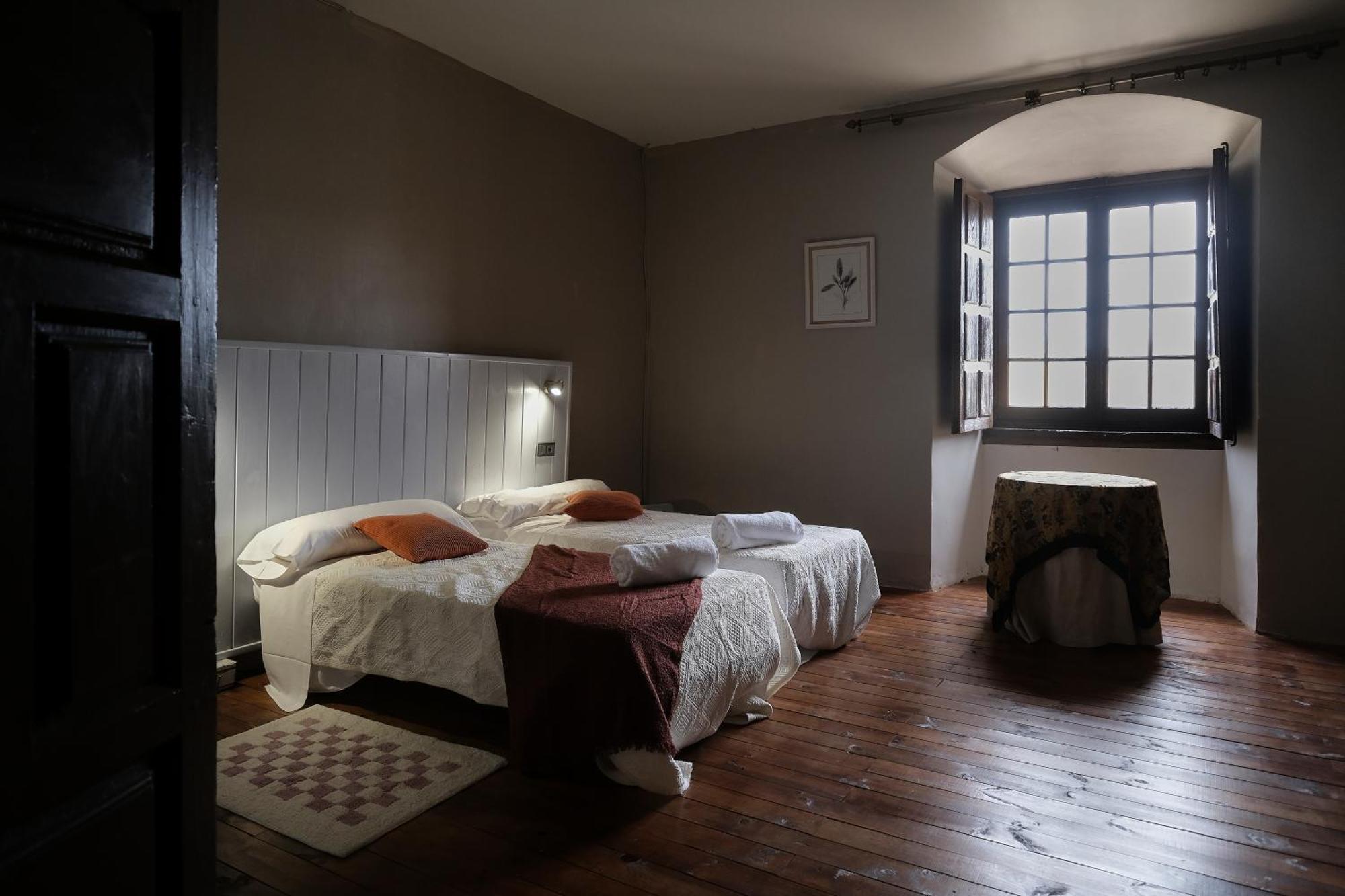 Casa Rural Palacio Conde De Aldana Con Piscina Entre Encinares Y Dehesas Terradillos المظهر الخارجي الصورة