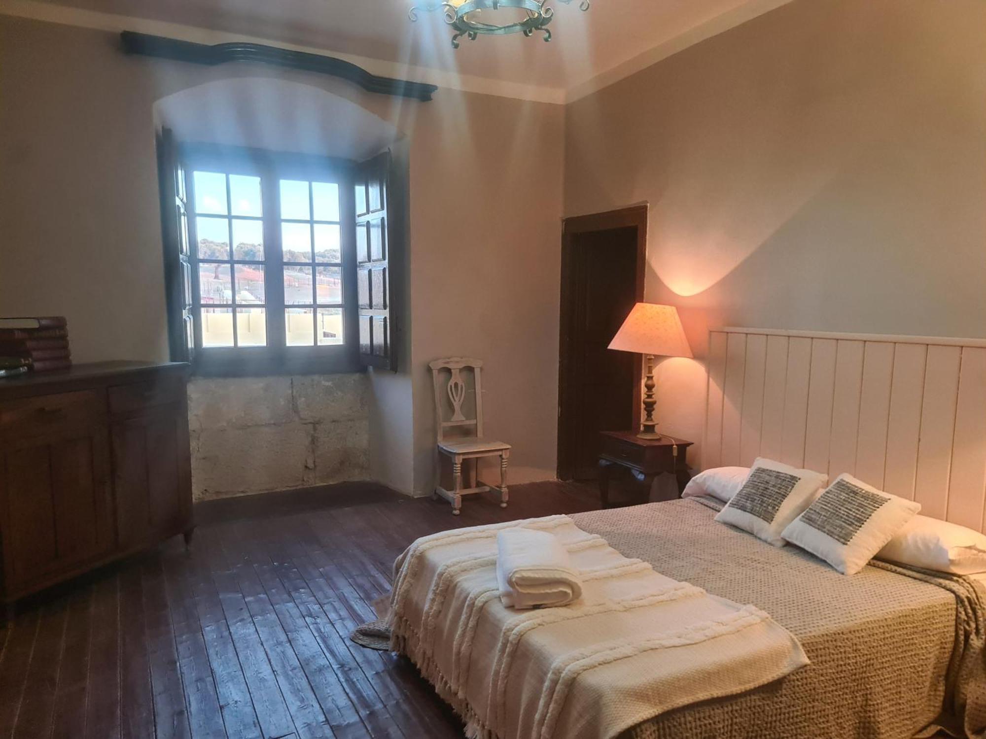 Casa Rural Palacio Conde De Aldana Con Piscina Entre Encinares Y Dehesas Terradillos المظهر الخارجي الصورة